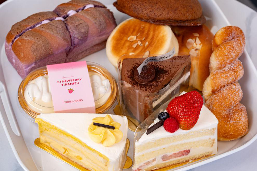 Tous Les Jours brings an assortment of French and Asian-inspired pastries to the Delmar Loop