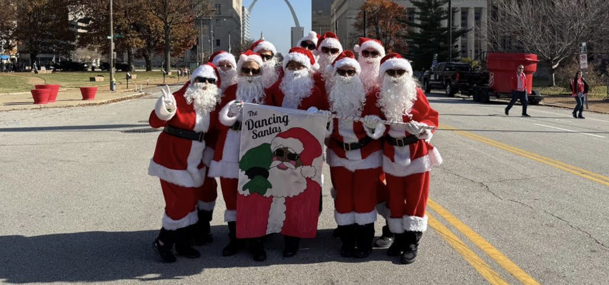 Dancing Santas - St. Louis